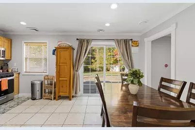 36 Meadowood Dr, Dartmouth, MA 02748 - Photo 22