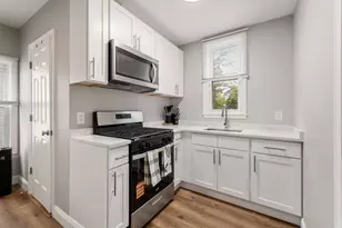 207 Belleville Ave, New Bedford, MA 02746 - Photo 12