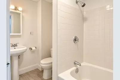 40 Falcon St #3, Boston, MA 02128 - Photo 8