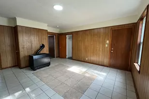 997 Bedford St, Fall River, MA 02723 - Photo 4