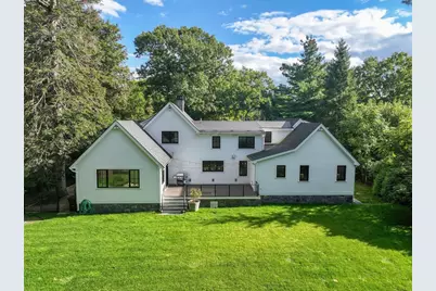 643 Boston Post Rd, Weston, MA 02493 - Photo 4
