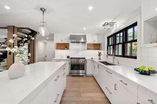 643 Boston Post Rd, Weston, MA 02493 - Photo 12