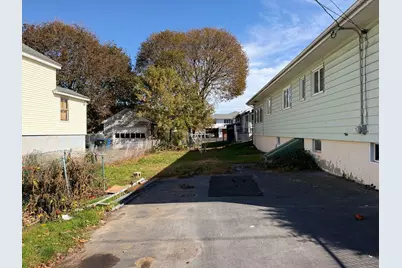 79 William St, Lawrence, MA 01841 - Photo 4