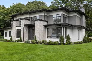 50 Willard, Weston, MA 02493 - Photo 2