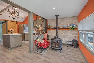 21 Custer St, Rockland, MA 02370 - Photo 2