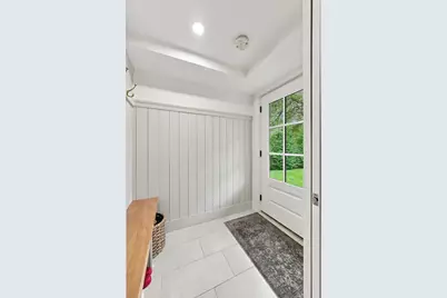 20 Edgewood Rd, Marblehead, MA 01945 - Photo 10