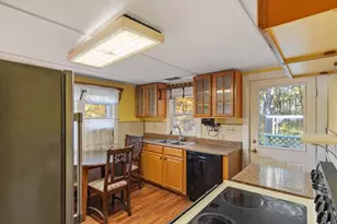 562 Union St, Leominster, MA 01453 - Photo 14