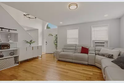 724 Woodman St, Fall River, MA 02724 - Photo 6