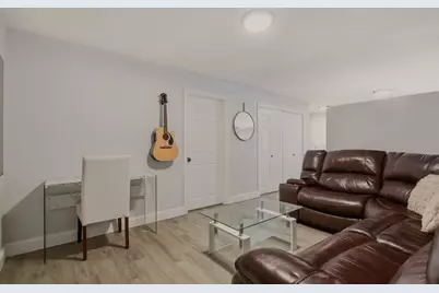 724 Woodman St, Fall River, MA 02724 - Photo 22