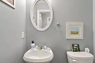 131 Merrimac St, Newburyport, MA 01950 - Photo 18