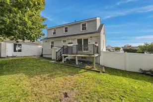 258 Goodwin St, Fall River, MA 02724 - Photo 30