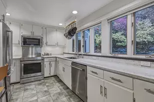 31 Langworthy Rd, Northampton, MA 01060 - Photo 12