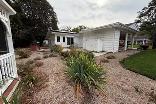 25 Wayne Memorial Dr, Dartmouth, MA 02747 - Photo 38