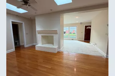 25 Wayne Memorial Dr, Dartmouth, MA 02747 - Photo 8