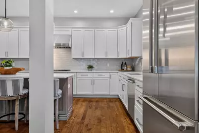 611 Centre St #1, Newton, MA 02458 - Photo 6