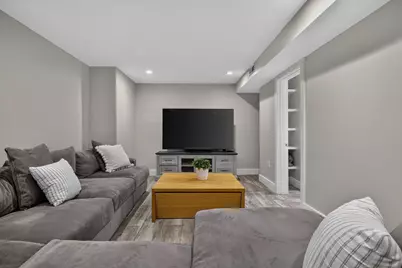611 Centre St #1, Newton, MA 02458 - Photo 36