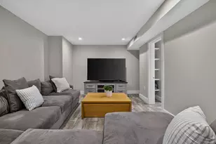 611 Centre St, Newton, MA 02458 - Photo 36