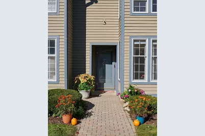 65 Amity Pl #65, Amherst, MA 01002 - Photo 2