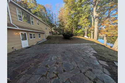 21 Vernon St, Oxford, MA 01540 - Photo 1