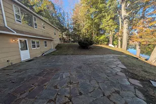 21 Vernon St, Oxford, MA 01540 - Photo 1