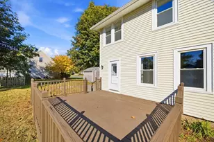 25 Park Ave, Greenfield, MA 01301 - Photo 8