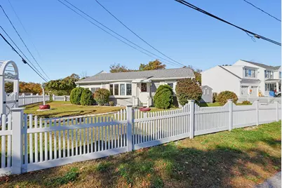 29 Janet St, Plymouth, MA 02360 - Photo 2