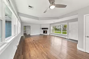 655 Gardners Neck Road, Swansea, MA 02777 - Photo 14
