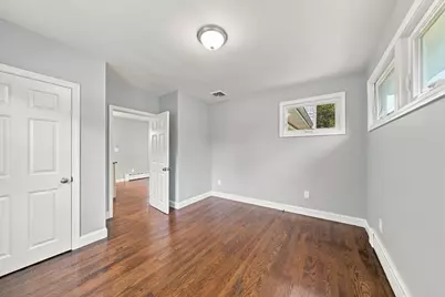 655 Gardners Neck Rd, Swansea, MA 02777 - Photo 20