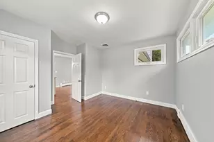 655 Gardners Neck Road, Swansea, MA 02777 - Photo 20