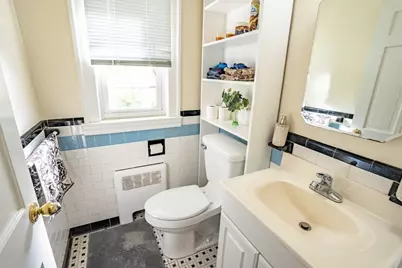 26-28 Wessex Rd #28, Newton, MA 02459 - Photo 8