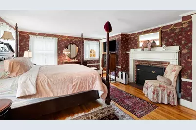 50 Chestnut St, Lynnfield, MA 01940 - Photo 26