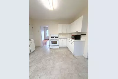 377A Cardinal Medeiros #6, Cambridge, MA 02141 - Photo 8