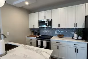 758 Eddy St, Providence, RI 02903 - Photo 10
