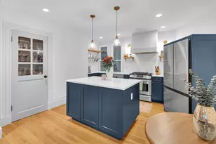 24 Albion Pl, Boston, MA 02129 - Photo 2