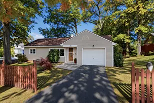 26 Fern St, Springfield, MA 01108 - Photo 1
