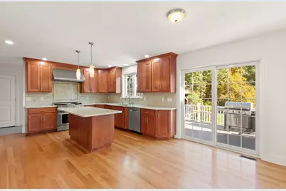 96 Ball St, Northborough, MA 01532 - Photo 10