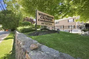 989 East St, Dedham, MA 02026 - Photo 42