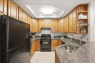 989 East St, Dedham, MA 02026 - Photo 18