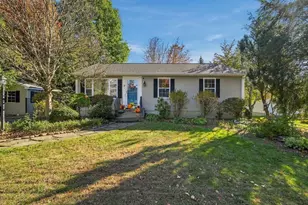 5 Maxine Cir, Easthampton, MA 01027 - Photo 1