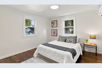19 1/2 Lillian St, Woburn, MA 01801 - Photo 12