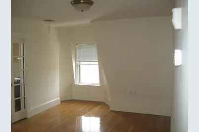 37 Langdon #5, Cambridge, MA 02138 - Photo 4