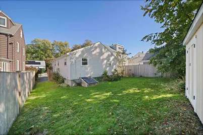 28 Auriga St, Boston, MA 02122 - Photo 22