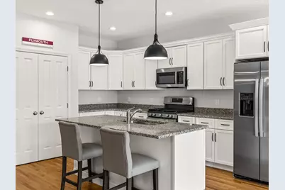 7 Meadowbrook Dr, Plymouth, MA 02360 - Photo 4