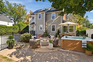 14 Windsor Pl, Longmeadow, MA 01106 - Photo 4