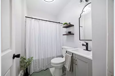 120 Longhill St #3C, Springfield, MA 01108 - Photo 8