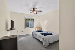 401 Colonial Dr, Ipswich, MA 01938 - Photo 28
