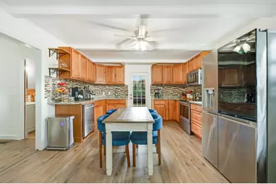 7 Lawndale Ave, Saugus, MA 01906 - Photo 14
