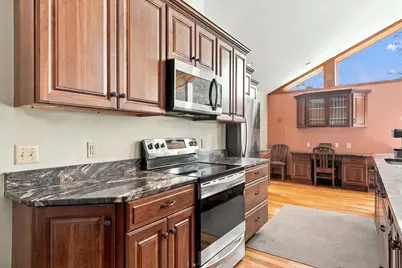 10 Davenport St, Worcester, MA 01610 - Photo 12