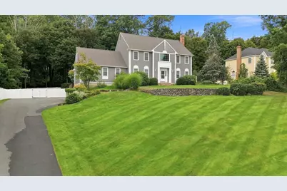 29 Kara Dr, North Andover, MA 01845 - Photo 2