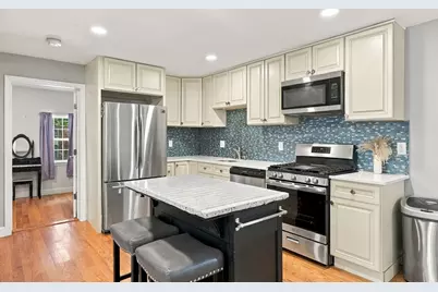 24 Lummus Ct, Lynn, MA 01904 - Photo 8